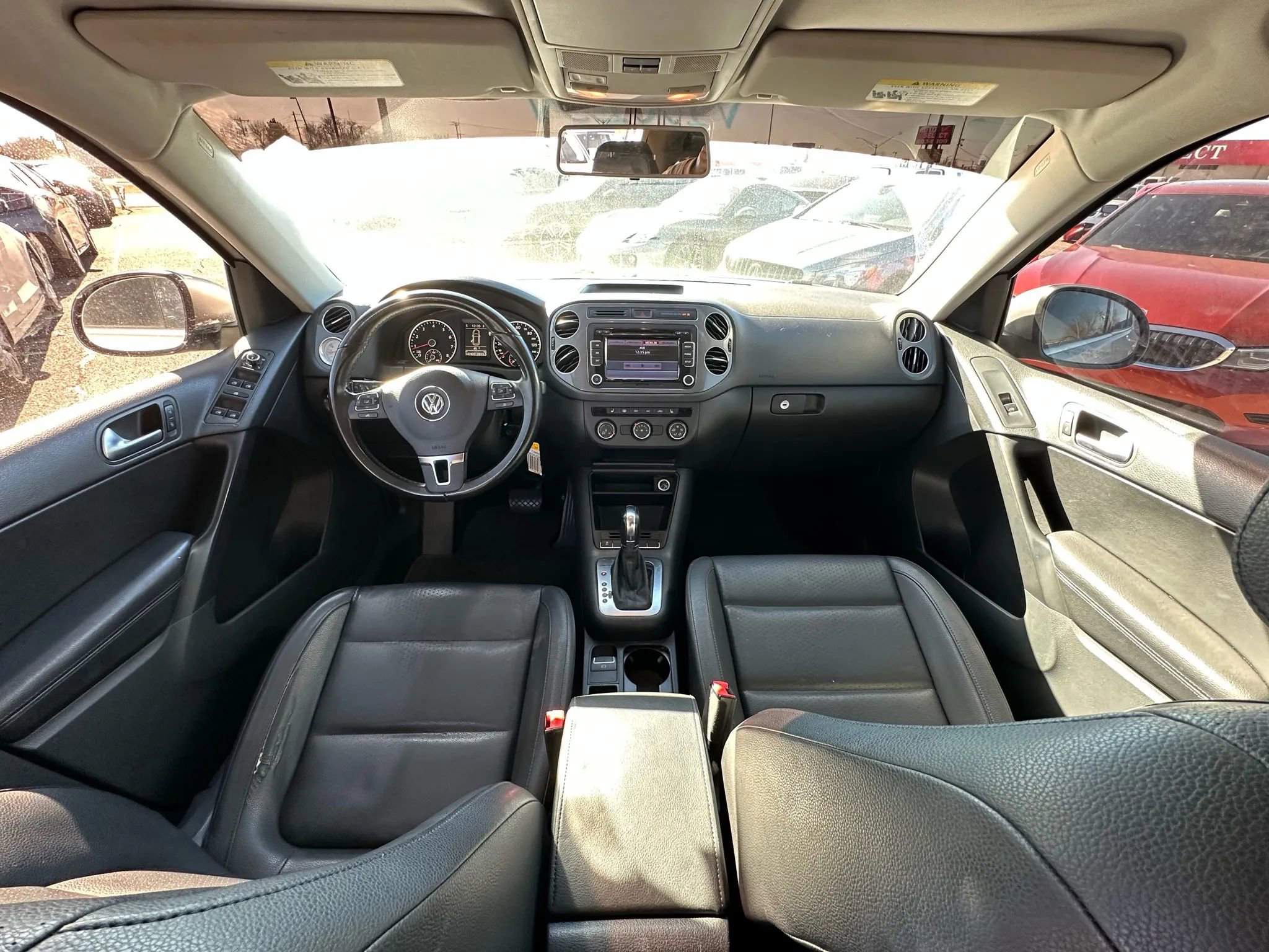 Used 2013 Volkswagen Tiguan SE AWD/4WD image 2