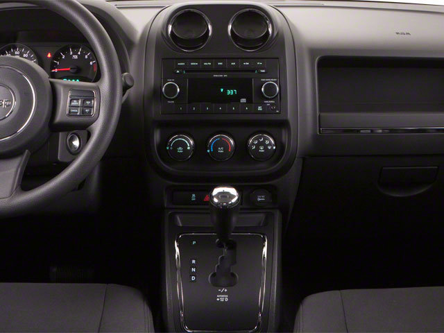 Used 2013 Jeep Compass Sport FWD image 13