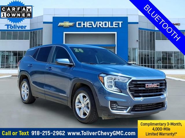 Used 2024 GMC Terrain SLE FWD image 1
