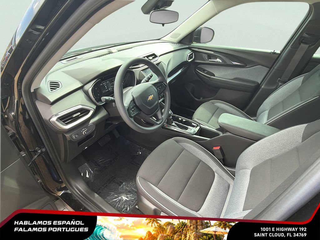 Used 2023 Chevrolet TrailBlazer LS FWD image 14