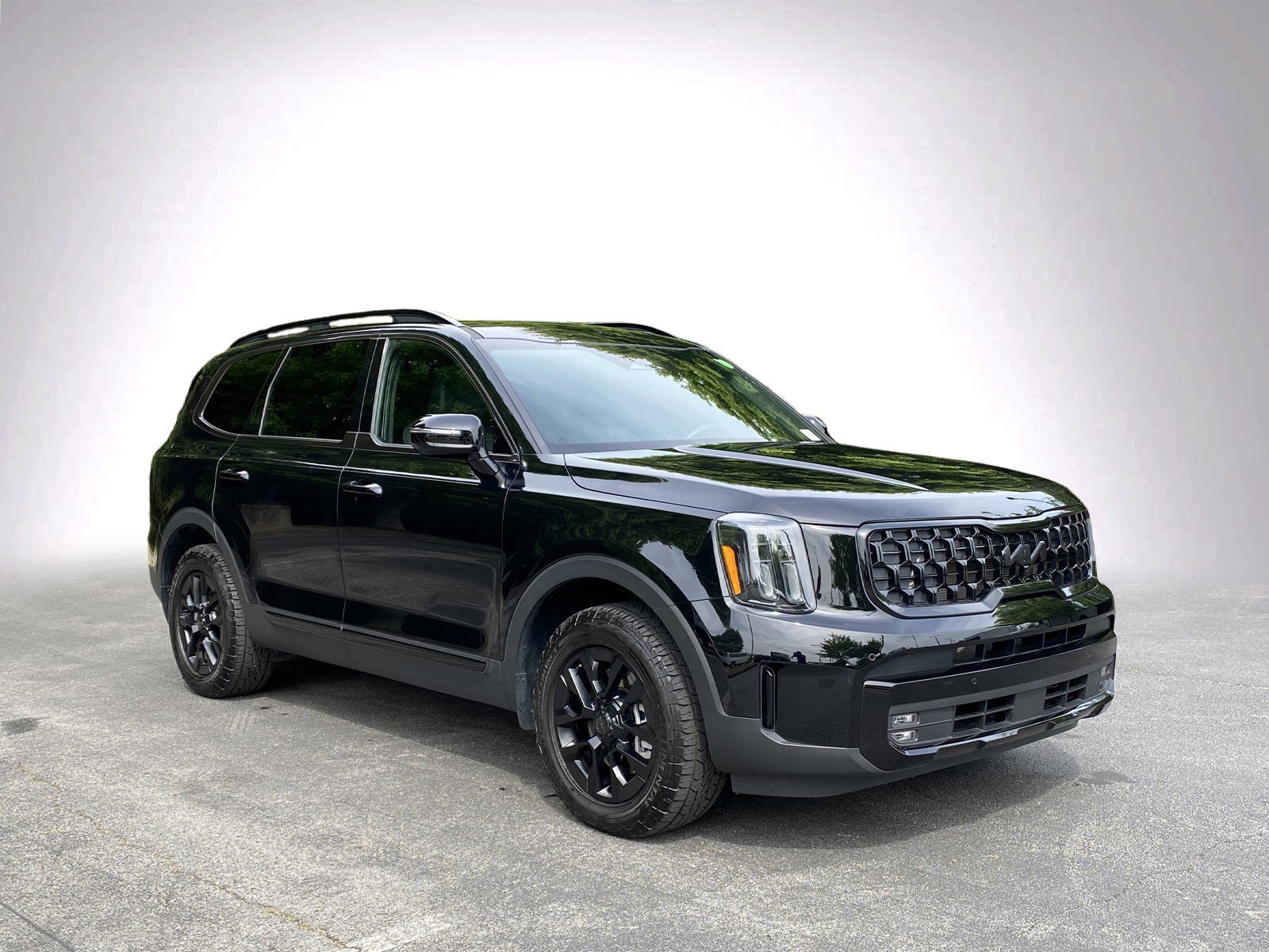 Used 2025 Kia Telluride SX Prestige X-Pro AWD/4WD image 2