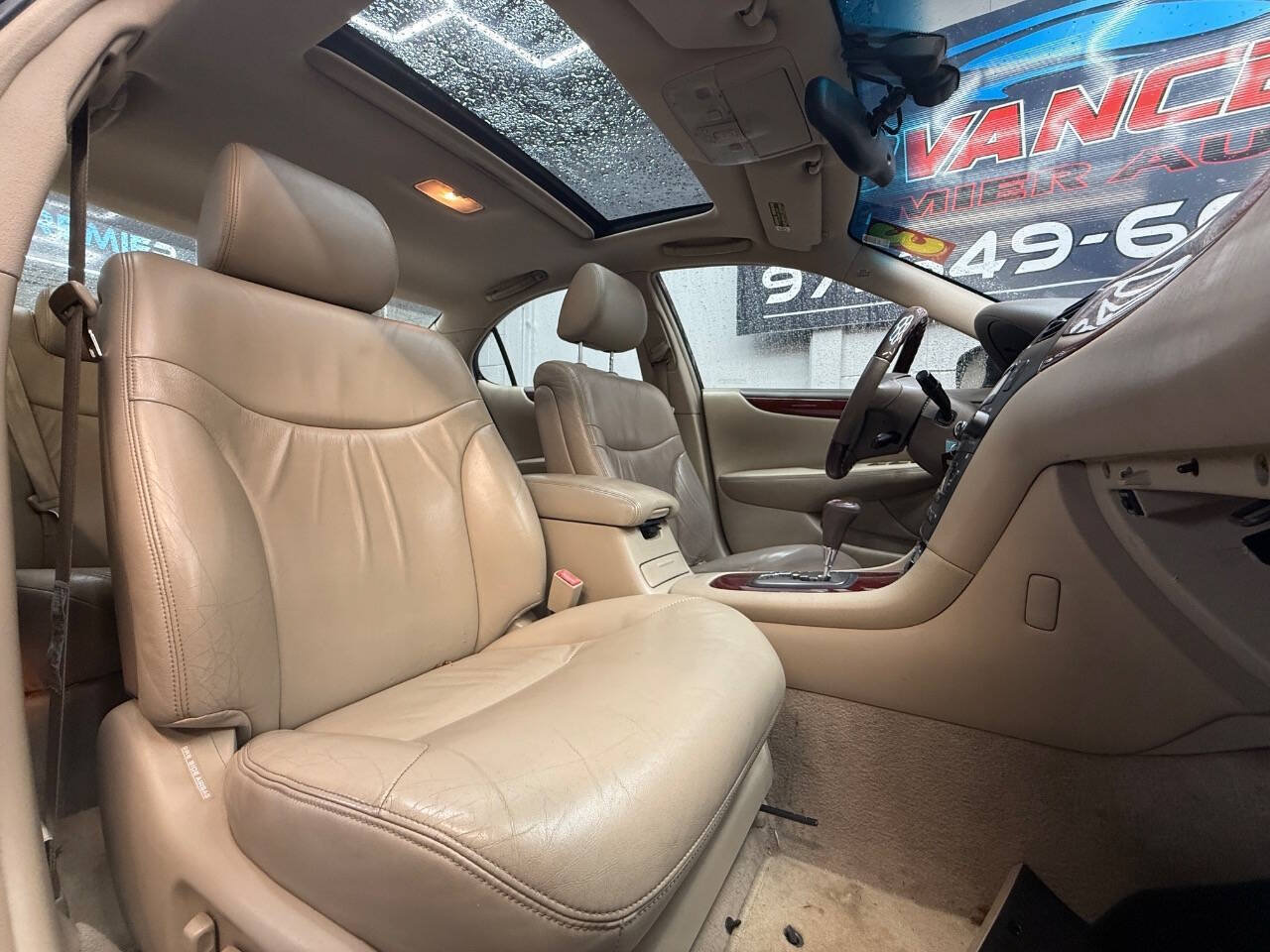 Used 2003 Lexus ES 330 FWD image 10