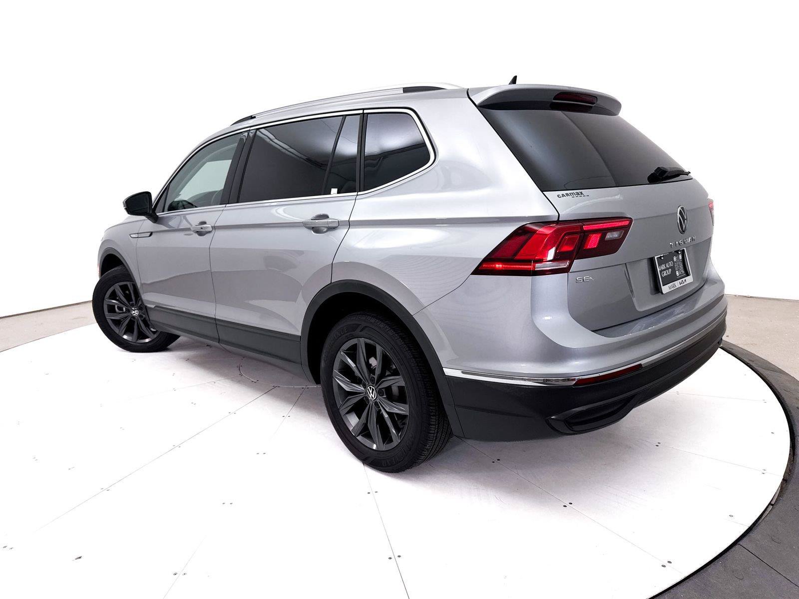 Used 2022 Volkswagen Tiguan SE FWD image 2