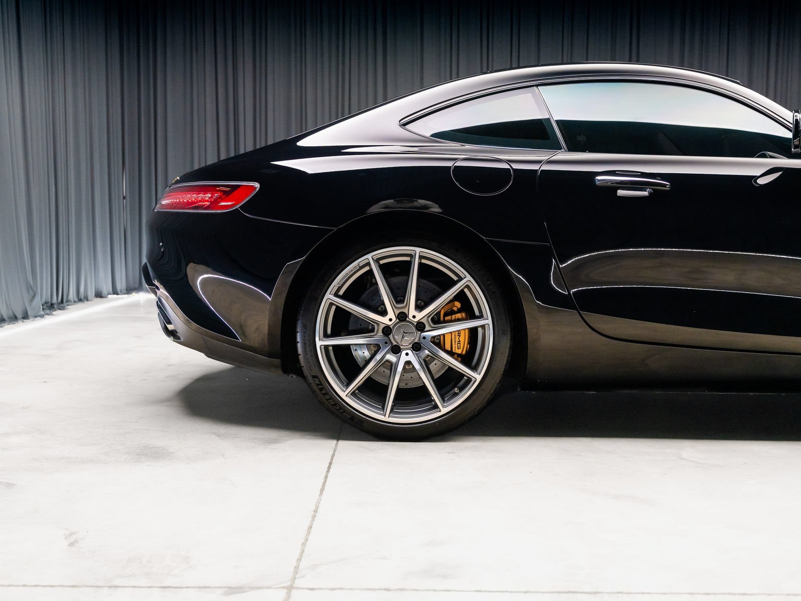 Used 2016 Mercedes-Benz AMG GT S image 31