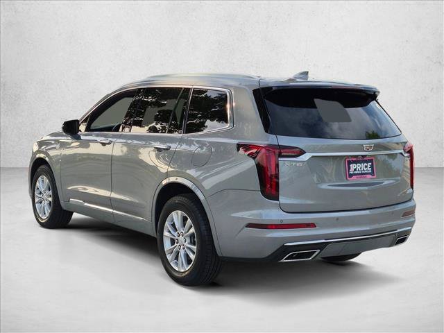 Used 2025 Cadillac XT6 Luxury FWD image 7