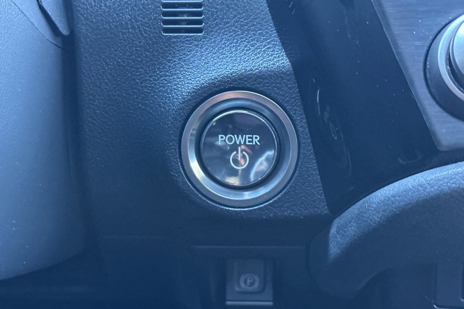 Used 2024 Lexus ES 300h F Sport image 32