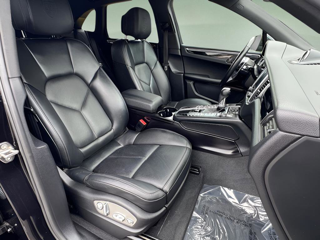 Used 2018 Porsche Macan Sport Edition image 21