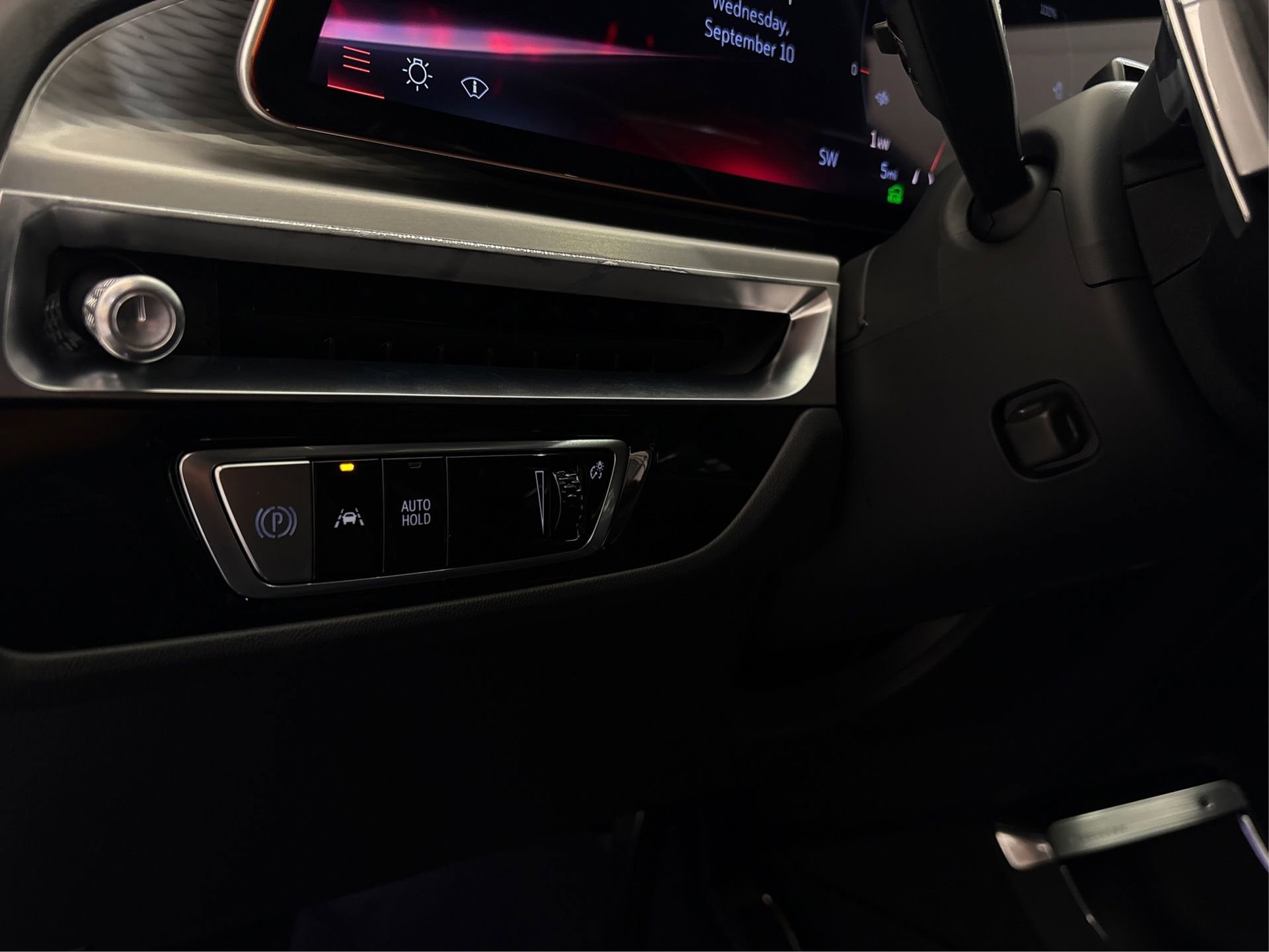 New 2026 Cadillac Lyriq V image 20