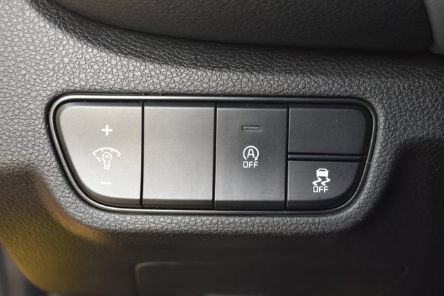 Used 2023 Kia Seltos LX AWD/4WD image 18
