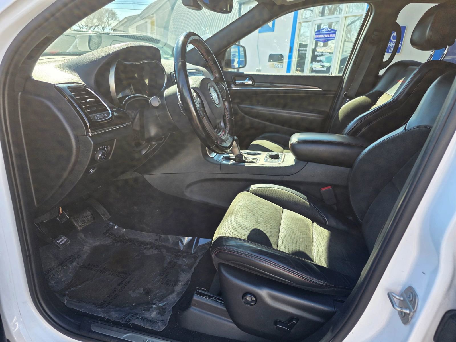 Used 2020 Jeep Grand Cherokee Trailhawk AWD/4WD image 11