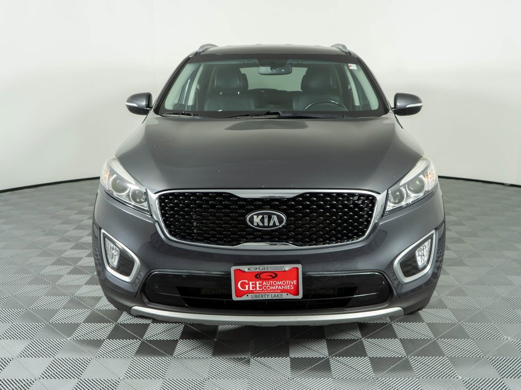 Used 2016 Kia Sorento EX image 2