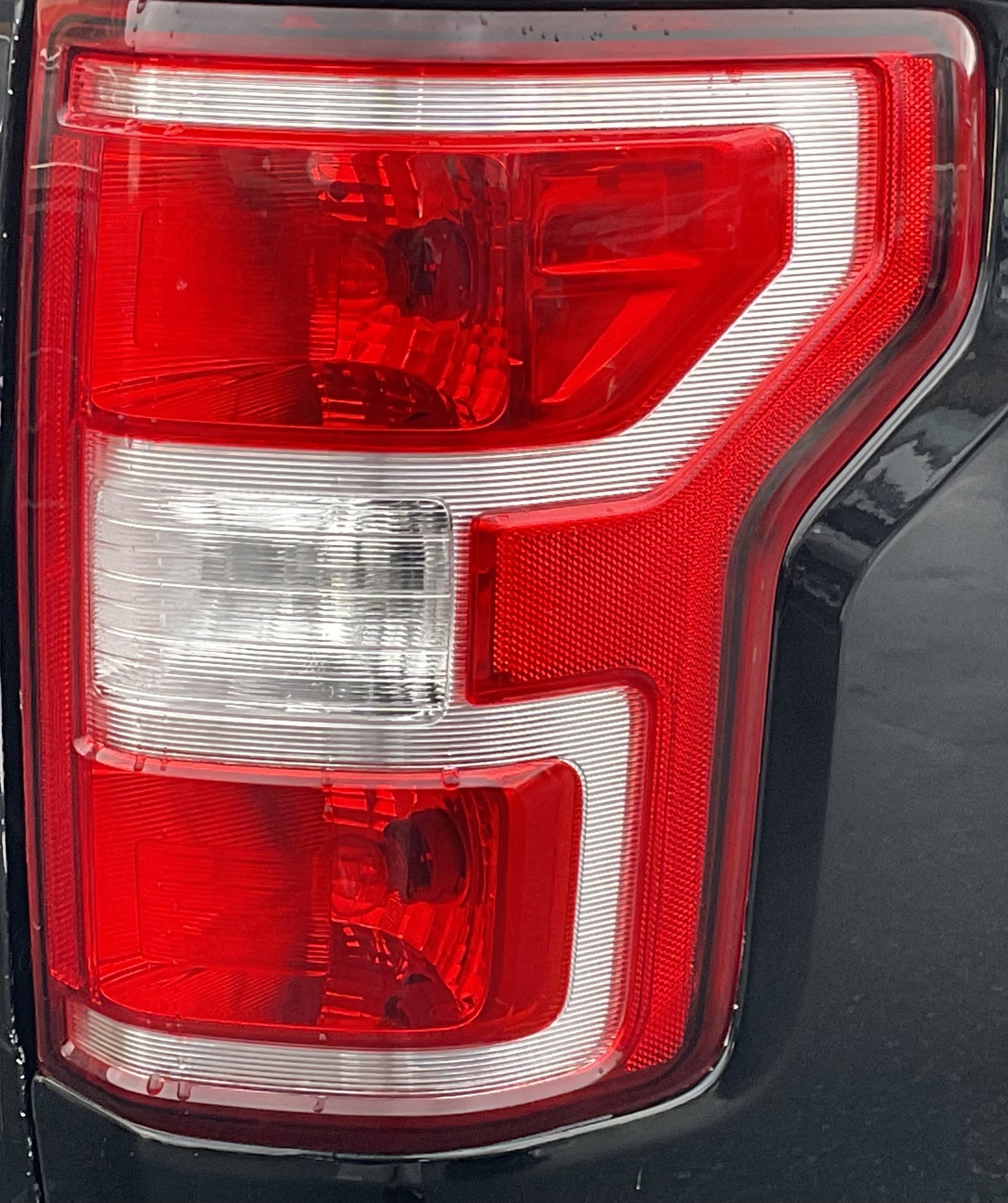 Used 2020 Ford F150 XLT image 10