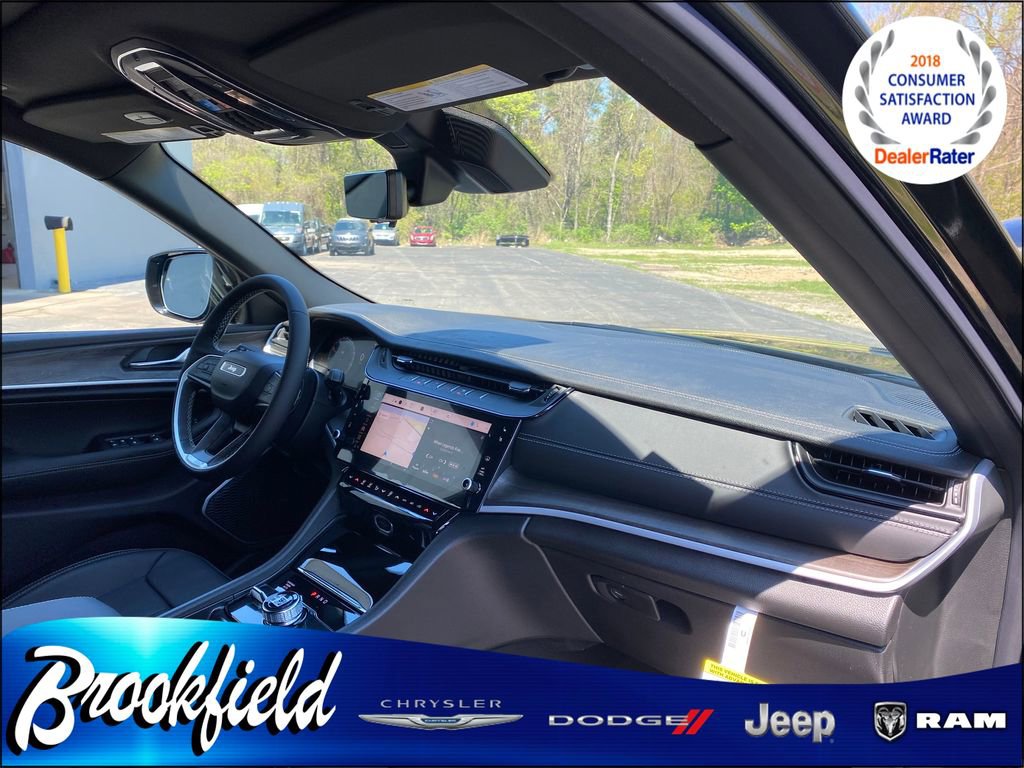 New 2026 Jeep Grand Cherokee L Limited AWD/4WD image 33
