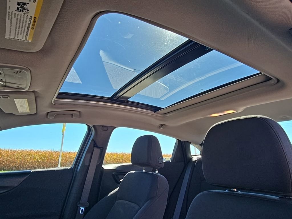 Used 2024 Chevrolet Malibu LT image 32