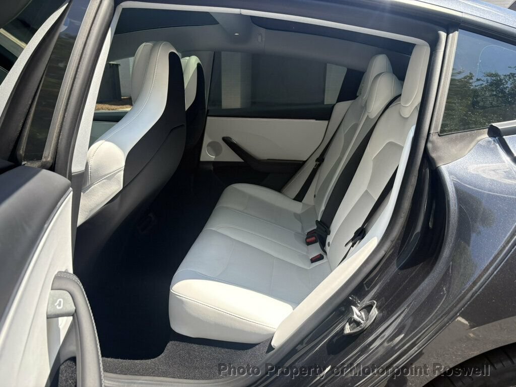Used 2025 Tesla Model 3 Performance AWD/4WD image 25