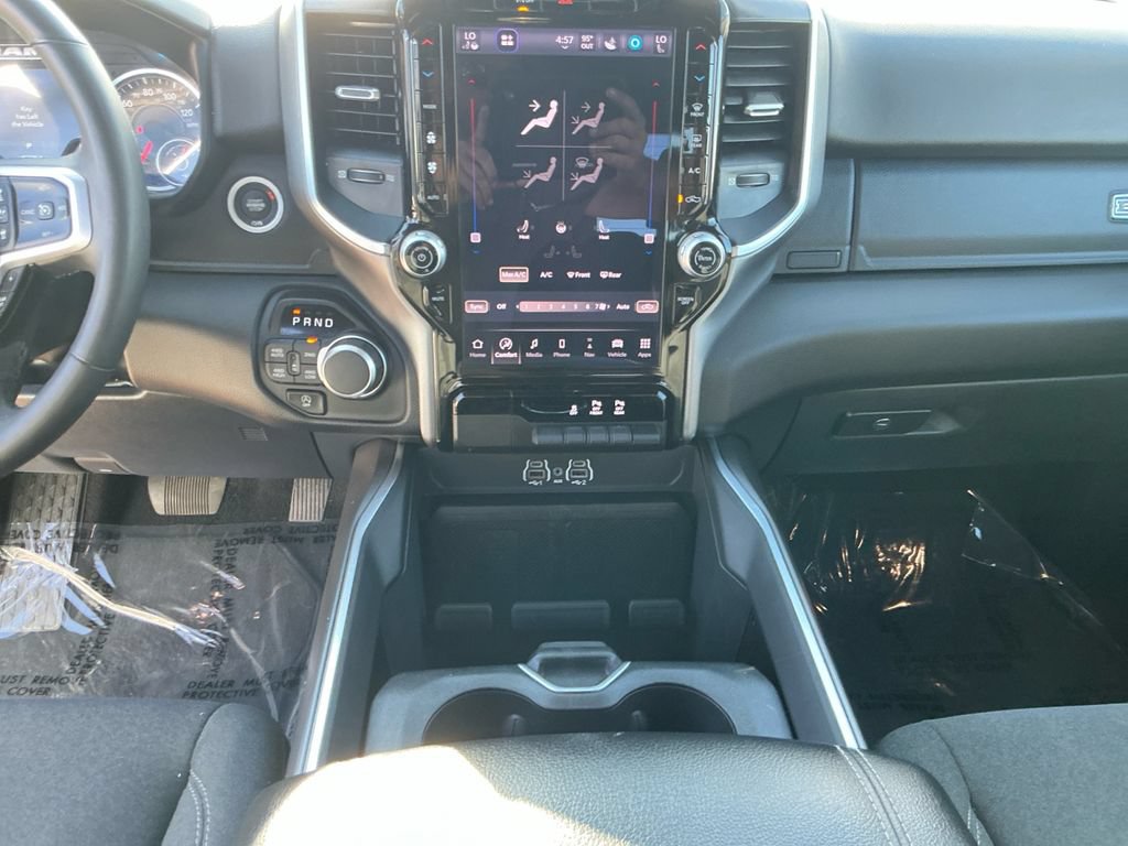 Used 2025 RAM 1500 Big Horn AWD/4WD image 11