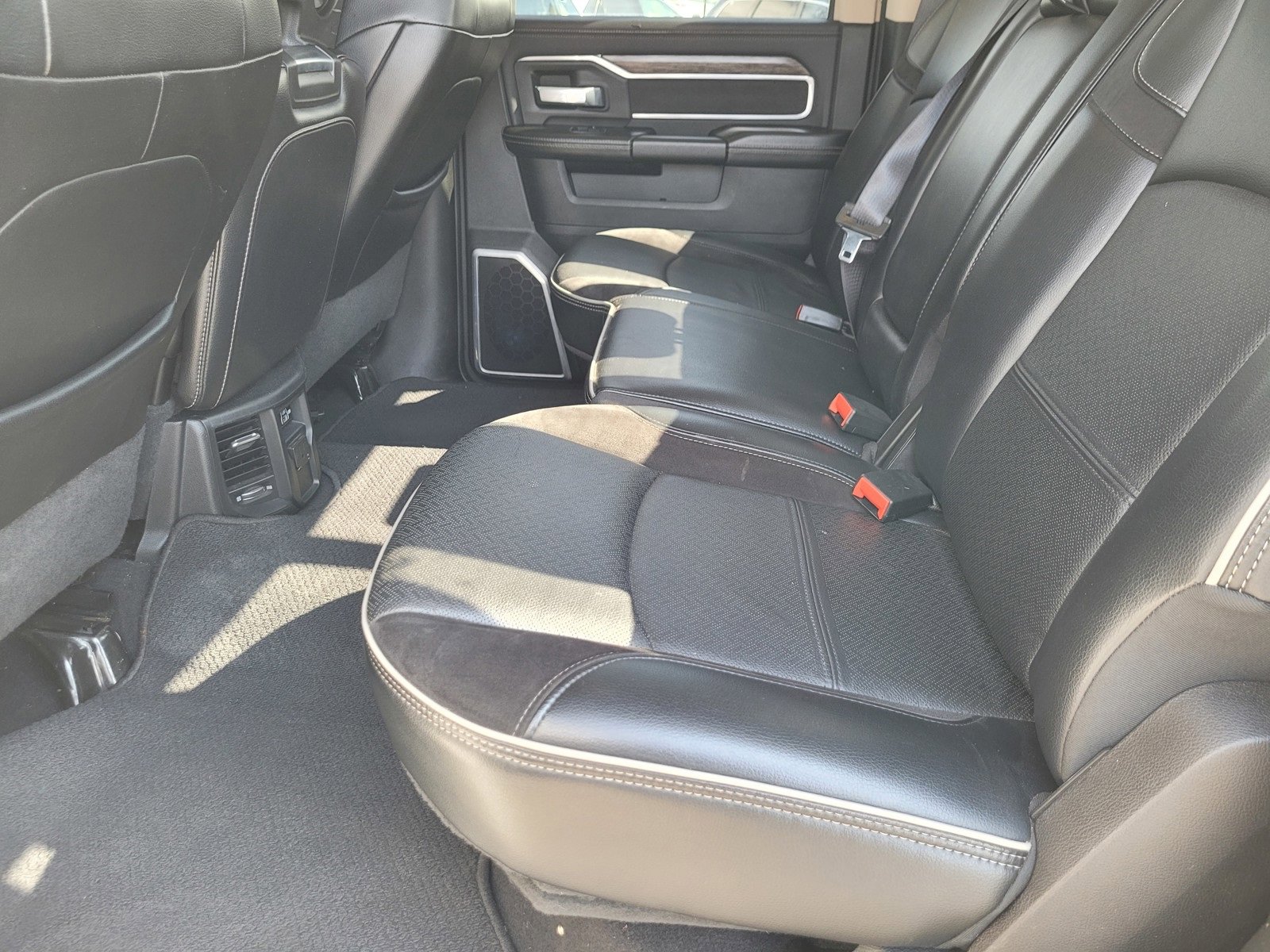 Used 2020 RAM 2500 Laramie image 11