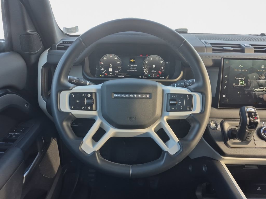Used 2025 Land Rover Defender 110 S image 11
