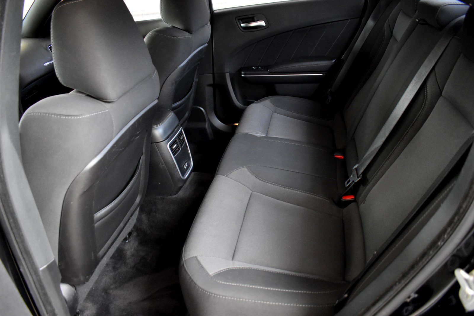 Used 2018 Dodge Charger SXT Plus RWD image 33