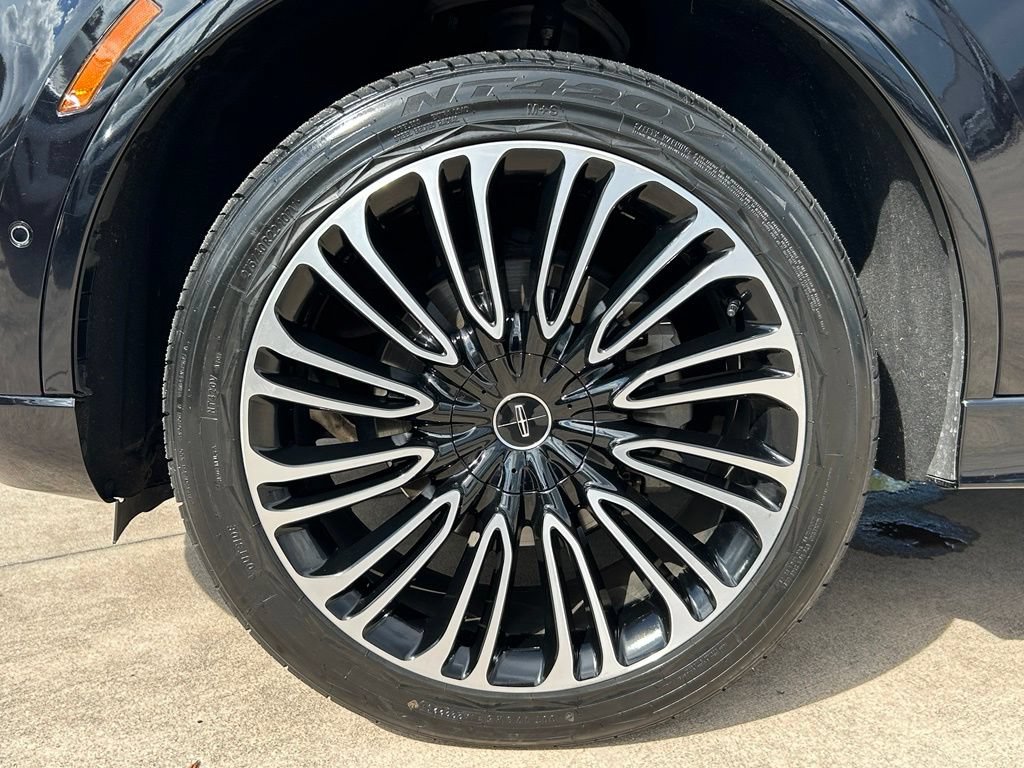 Used 2020 Lincoln Aviator Black Label w/ Dynamic Handling Package AWD/4WD image 32