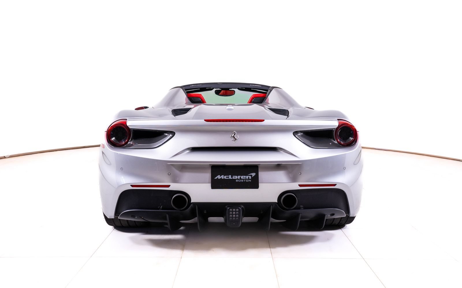 Used 2019 Ferrari 488 Spider RWD image 6