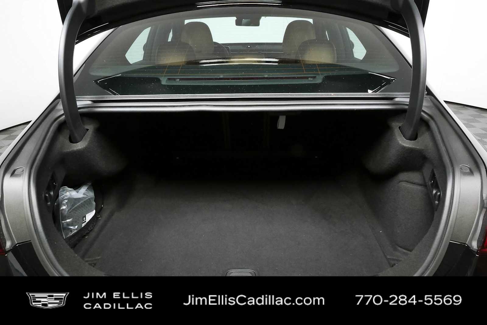 Used 2024 Mercedes-Benz E 350 4MATIC Sedan image 27