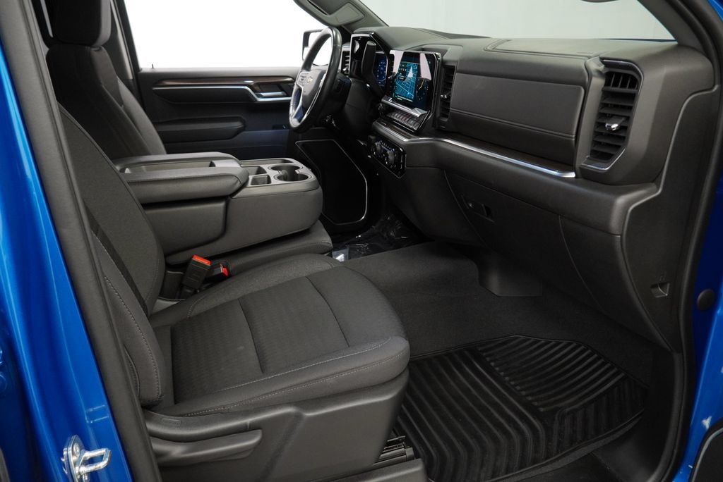 Certified 2022 Chevrolet Silverado 1500 LT AWD/4WD image 30
