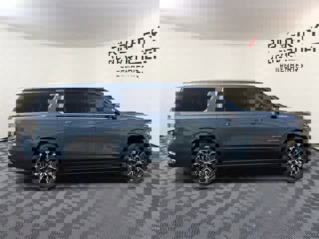 New 2026 Chevrolet Suburban High Country image 5