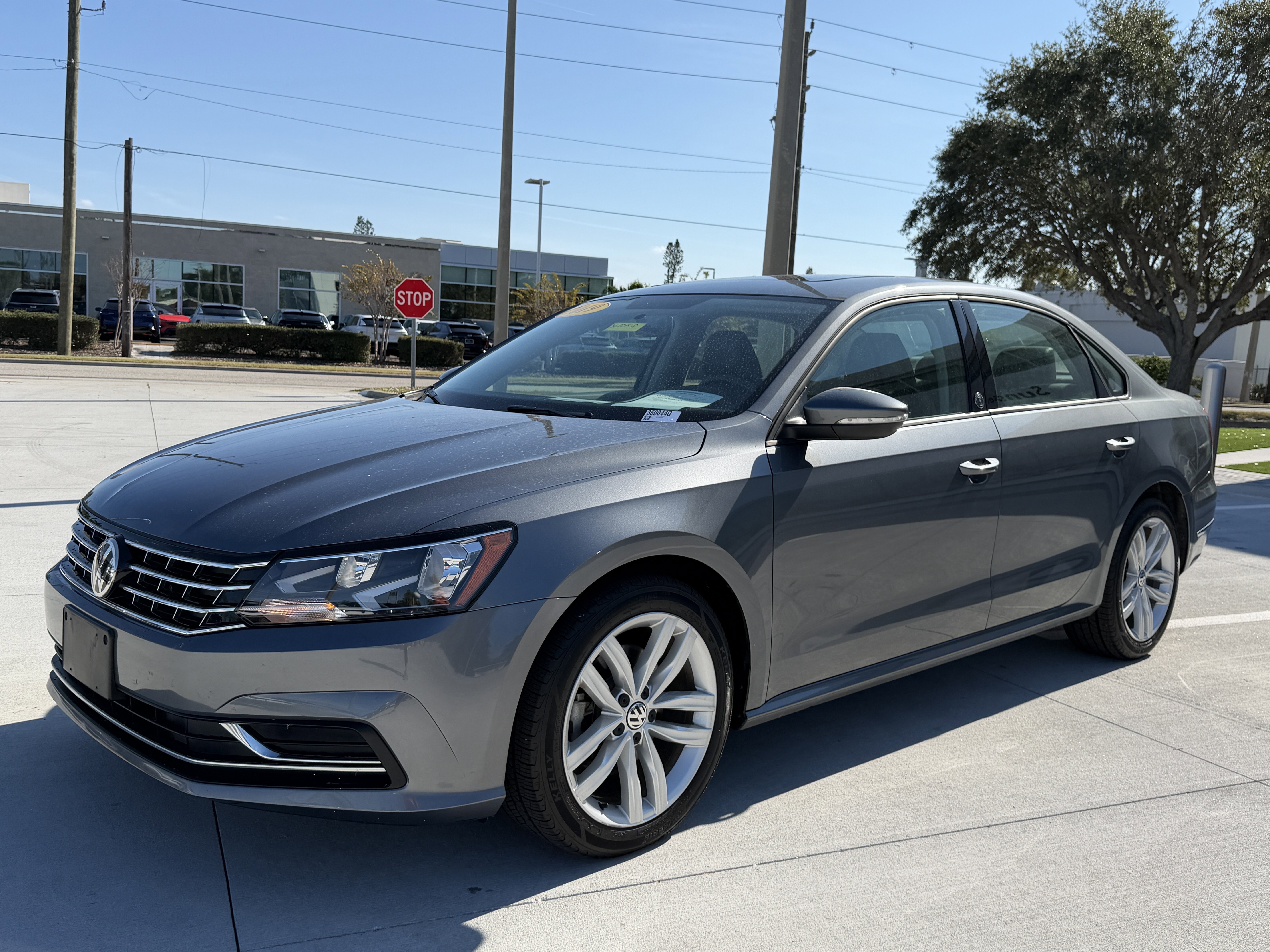Used 2019 Volkswagen Passat 2.0T Wolfsburg image 7