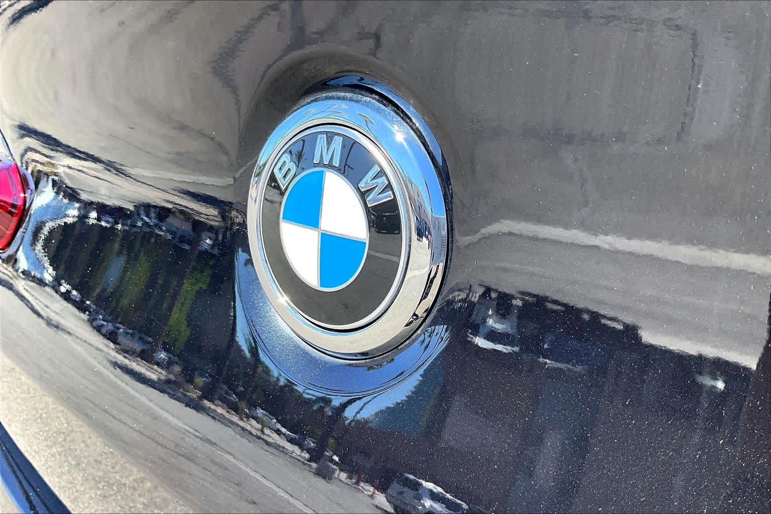 Used 2024 BMW X4 xDrive30i w/ Premium Package AWD/4WD image 9