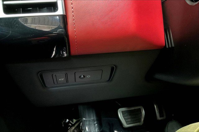 Used 2019 Land Rover Range Rover SV Autobiography Dynamic image 33