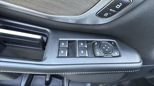 Used 2025 Ford Expedition Platinum AWD/4WD image 14