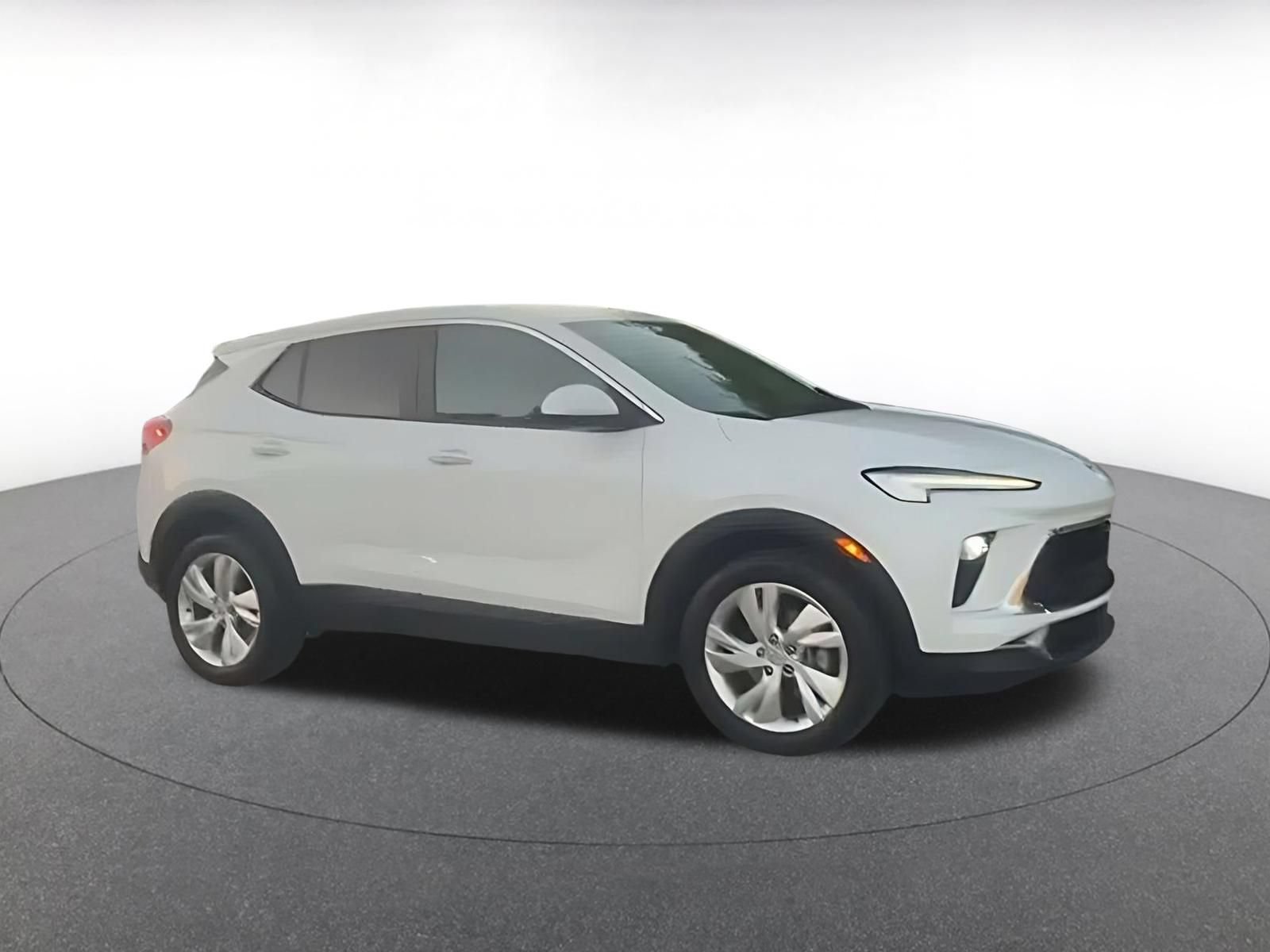 Used 2026 Buick Encore GX Preferred FWD image 2
