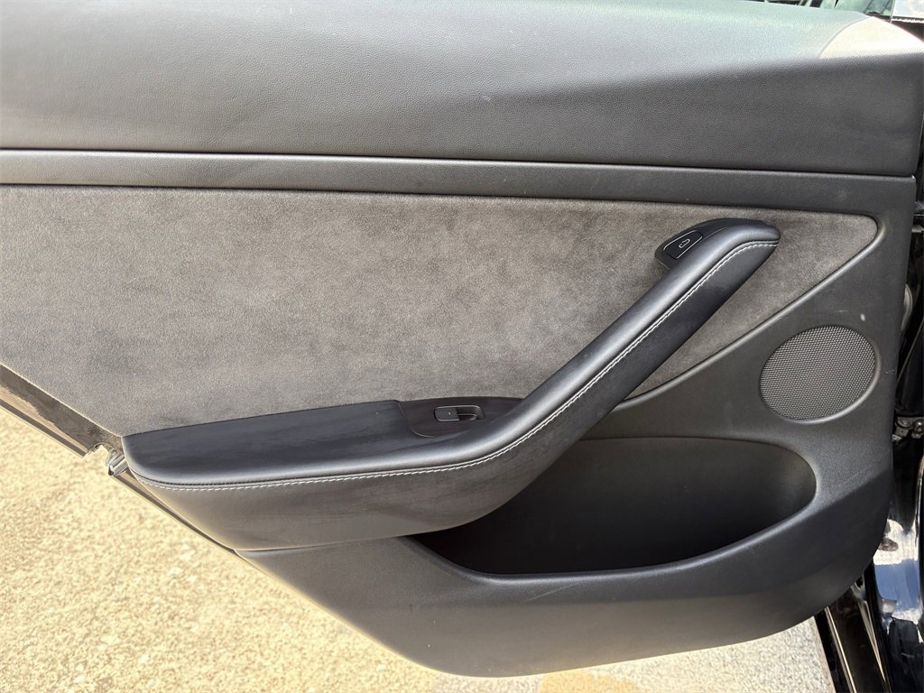 Used 2022 Tesla Model 3 Long Range image 23