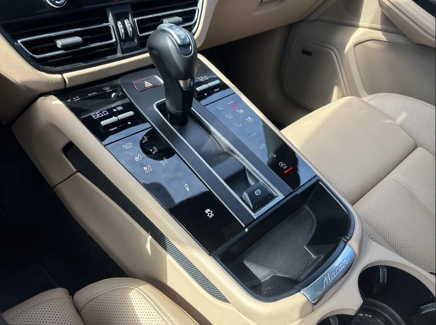 Certified 2023 Porsche Macan S AWD/4WD image 20