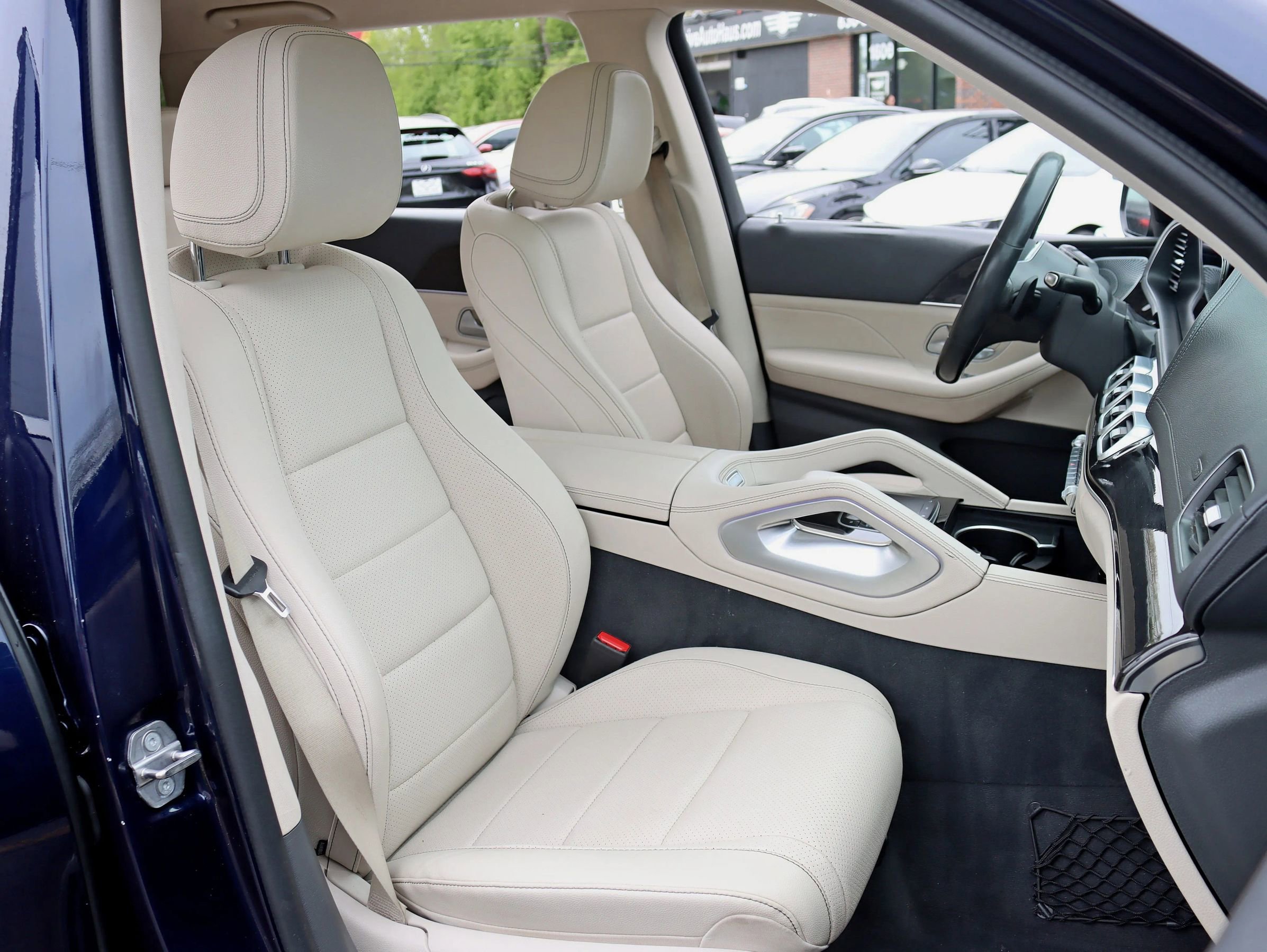 Used 2020 Mercedes-Benz GLS 450 4MATIC image 35