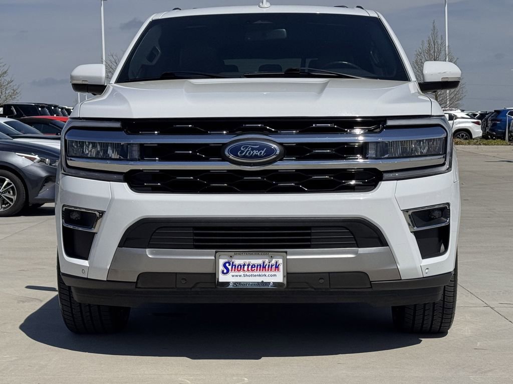 Used 2024 Ford Expedition Limited image 7