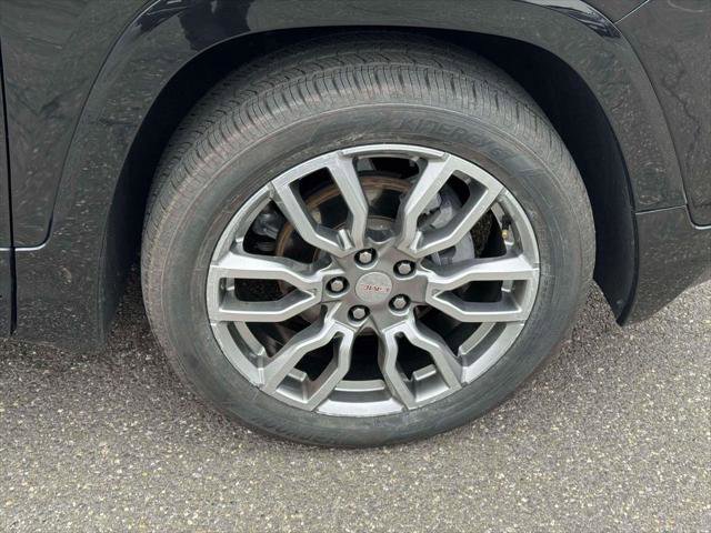 Used 2022 GMC Terrain Denali w/ LPO, 'HIT The Road' Package image 9