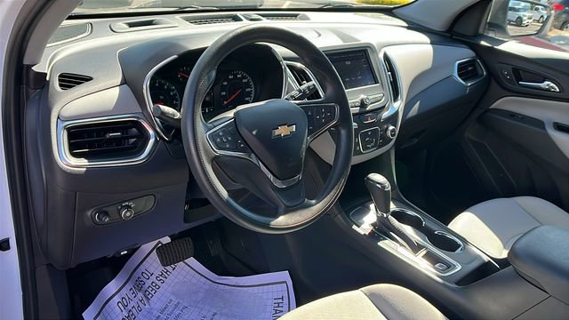 Used 2021 Chevrolet Equinox LS w/ LS Convenience Package FWD image 17