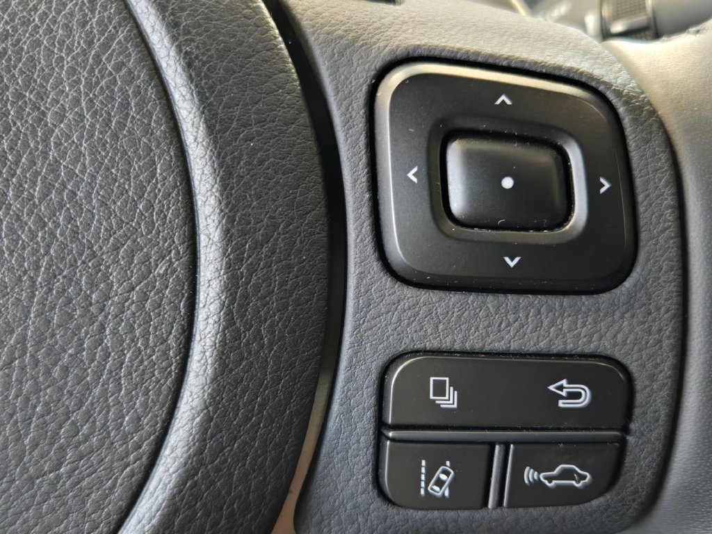 Used 2024 Lexus IS 350 F Sport RWD image 18
