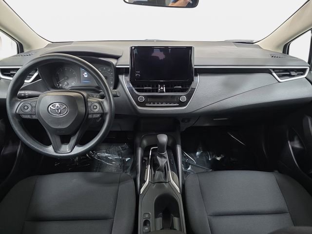 Certified 2025 Toyota Corolla LE FWD image 9