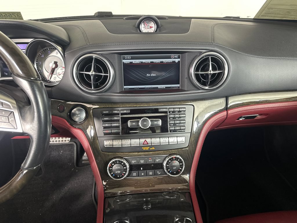 Used 2015 Mercedes-Benz SL 400 image 24