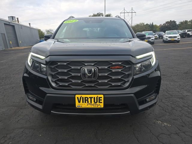 Used 2022 Honda Passport TrailSport image 2