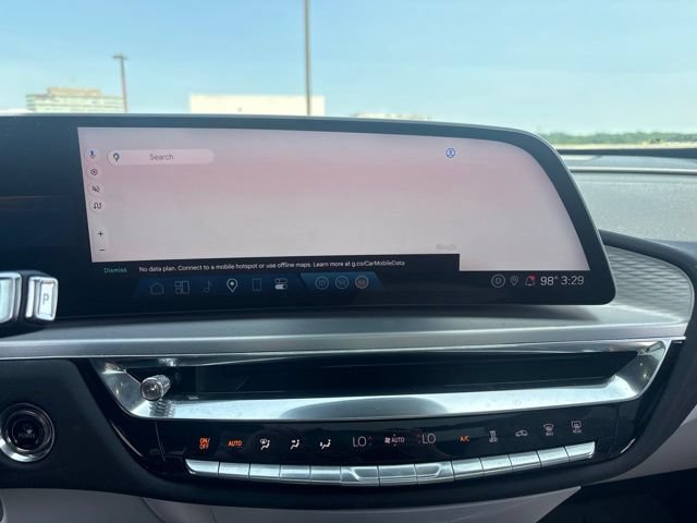 Used 2024 Cadillac Lyriq Luxury w/ LPO, Floor Liner Package AWD/4WD image 7