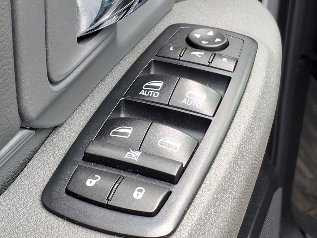 Used 2017 RAM 1500 Big Horn image 12