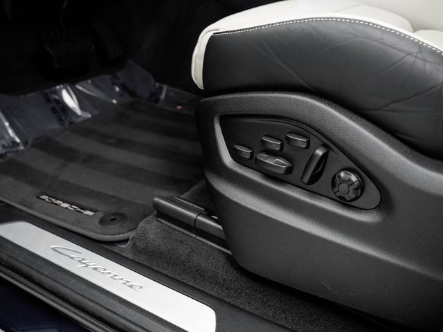 Certified 2026 Porsche Cayenne AWD/4WD image 12