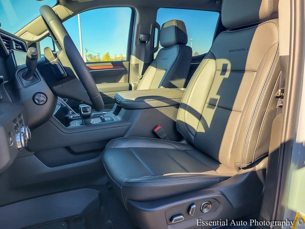 Used 2025 GMC Sierra 1500 Denali w/ Denali Reserve Package image 9