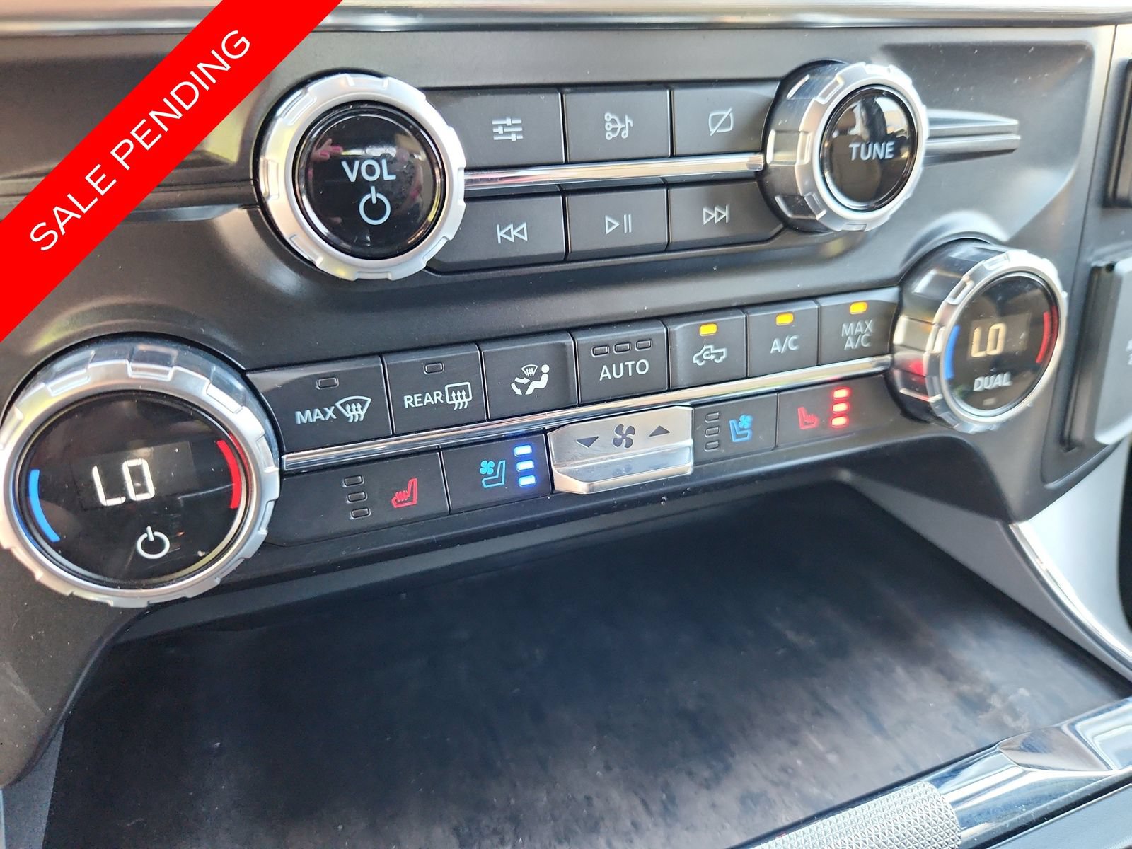 Used 2021 Ford F150 Lariat w/ Max Trailer Tow Package AWD/4WD image 23