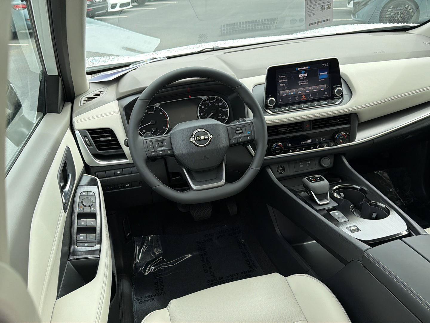 New 2026 Nissan Rogue Dark Armor FWD image 19
