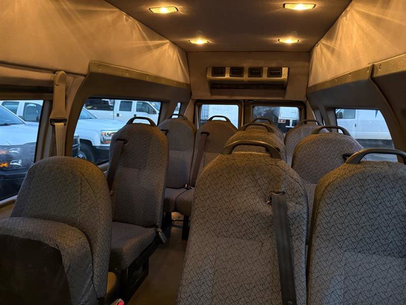 Used 2010 Ford E-250 and Econoline 250 Extended image 27